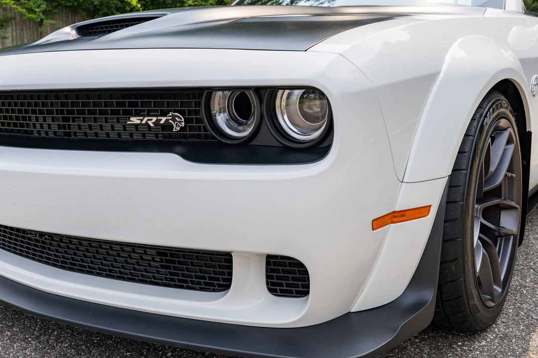 2018 Dodge Challenger SRT Hellcat 3rd Gen - Image 16 of 31