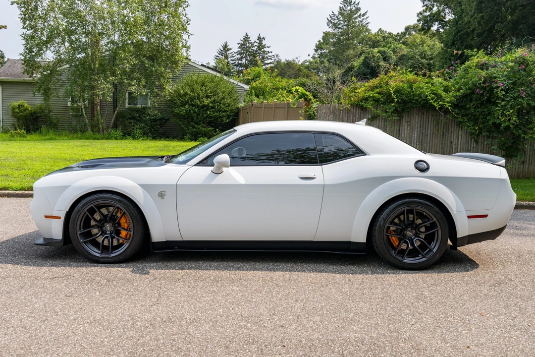 2018 Dodge Challenger SRT Hellcat 3rd Gen - Image 13 of 31