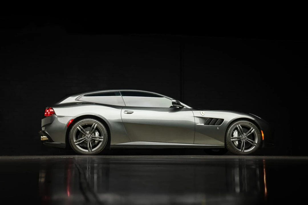 2018 Ferrari GTC4Lusso - Image 18 of 31