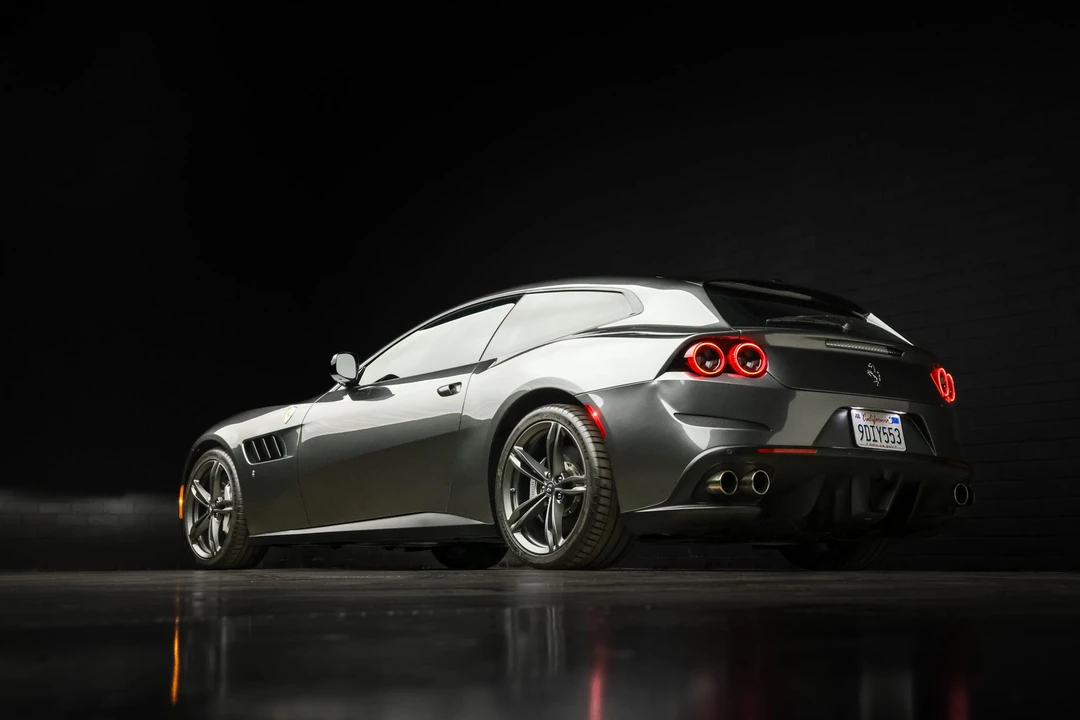 2018 Ferrari GTC4Lusso - Image 25 of 31