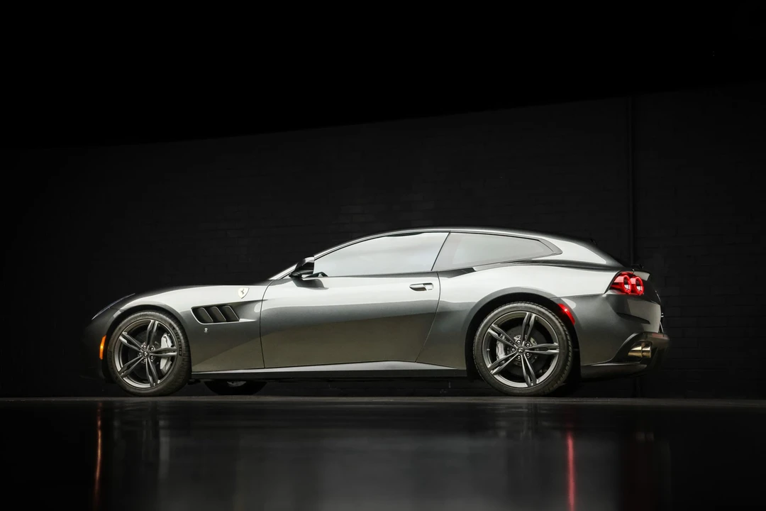 2018 Ferrari GTC4Lusso - Image 27 of 31