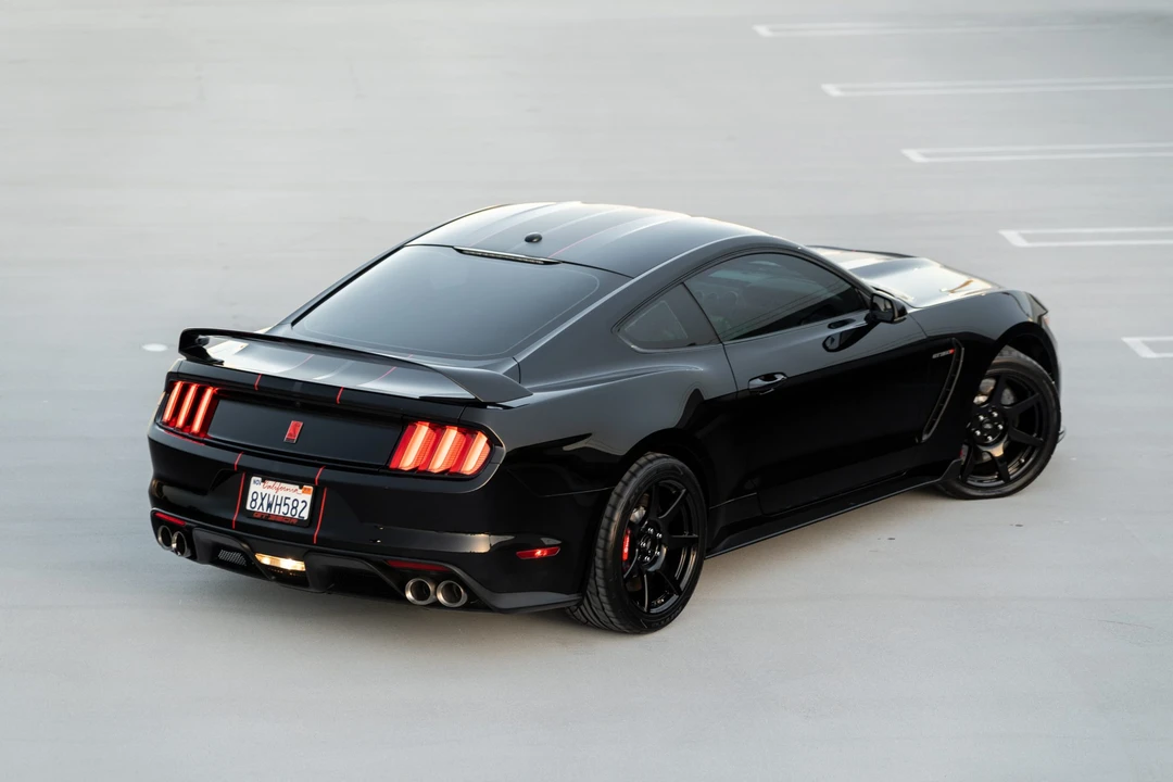 2018 Ford S550 Shelby Mustang GT350R - Image 8 of 31