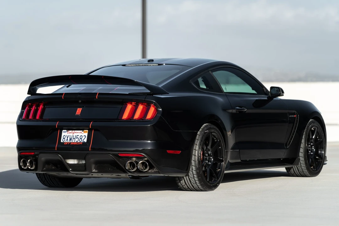2018 Ford S550 Shelby Mustang GT350R - Image 7 of 31