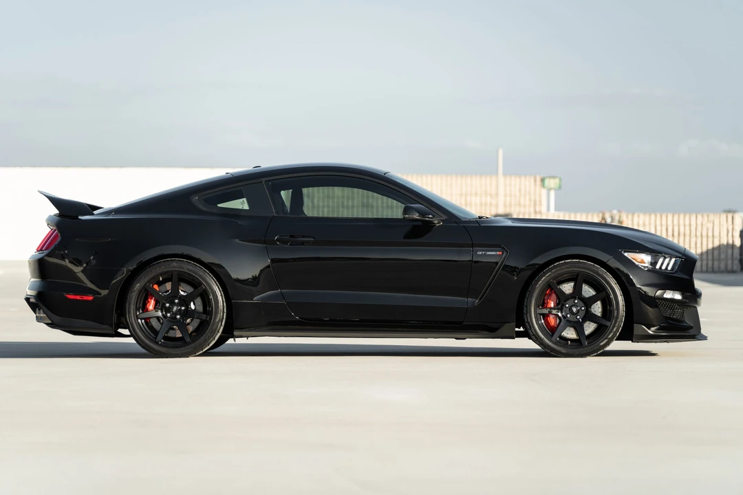 2018 Ford S550 Shelby Mustang GT350R - Image 9 of 31