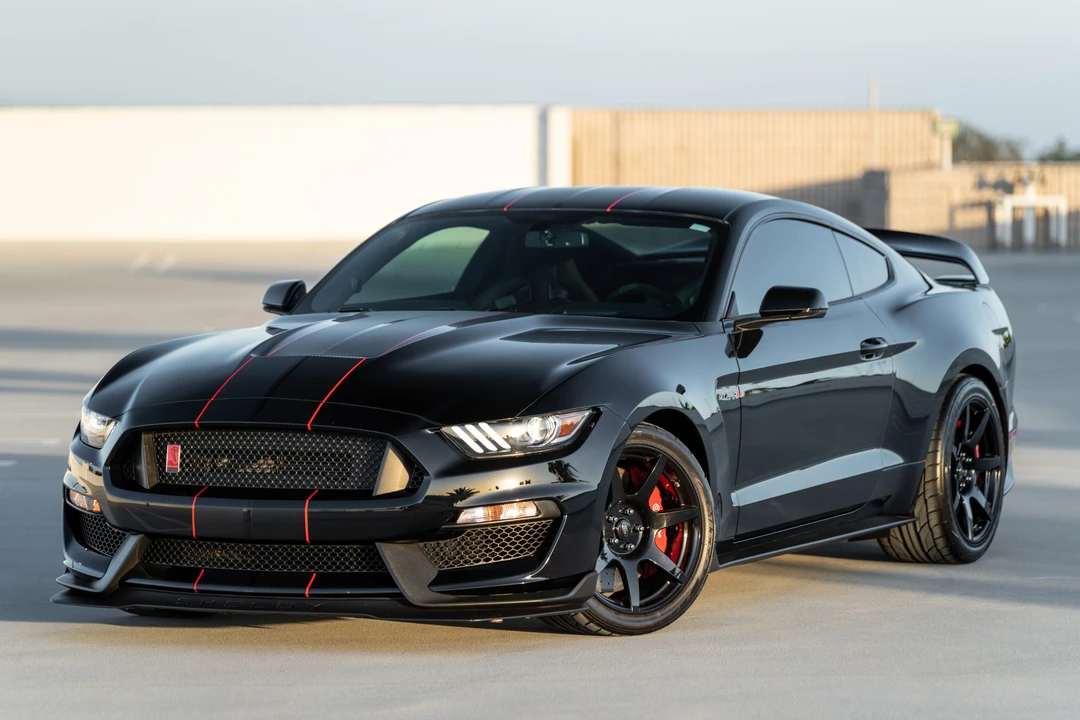 2018 Ford S550 Shelby Mustang GT350R - Image 2 of 31