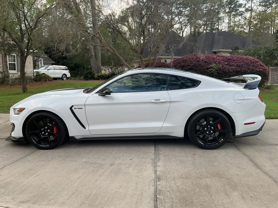2018 Ford S550 Shelby Mustang GT350R - Image 3 of 31