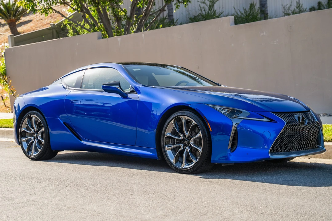2018 Lexus LC - Image 9 of 31