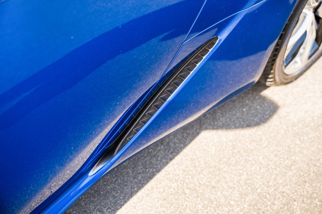 2018 Lexus LC - Image 25 of 31