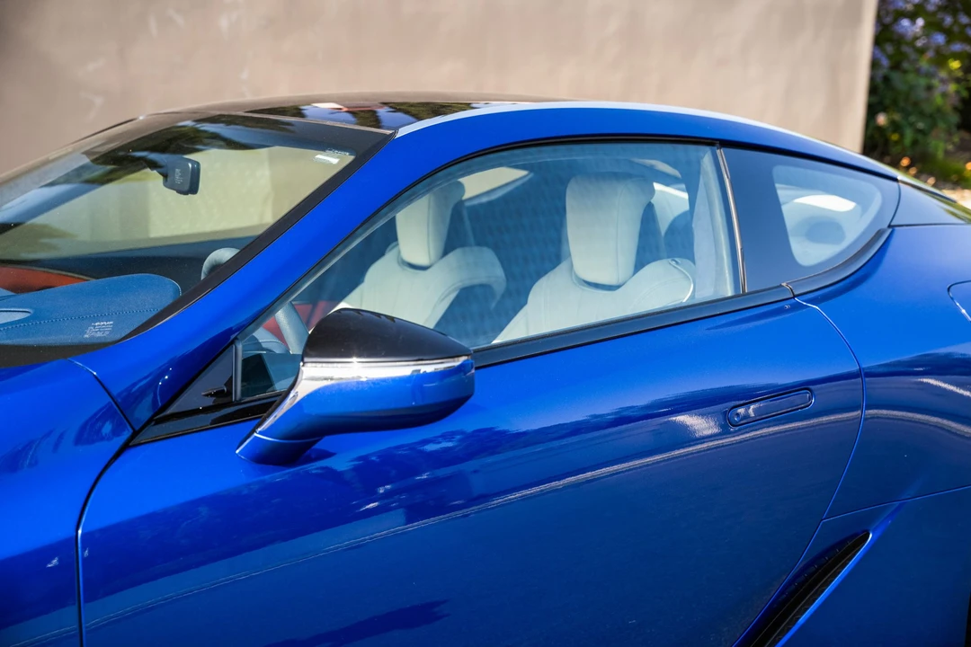 2018 Lexus LC - Image 22 of 31