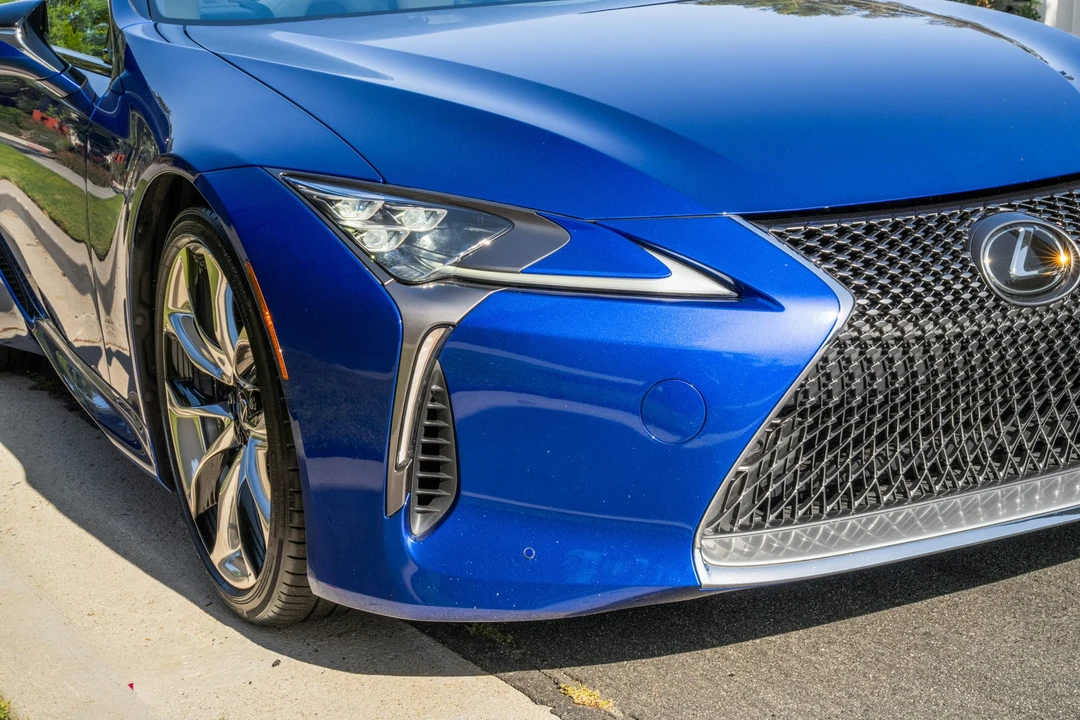 2018 Lexus LC - Image 13 of 31