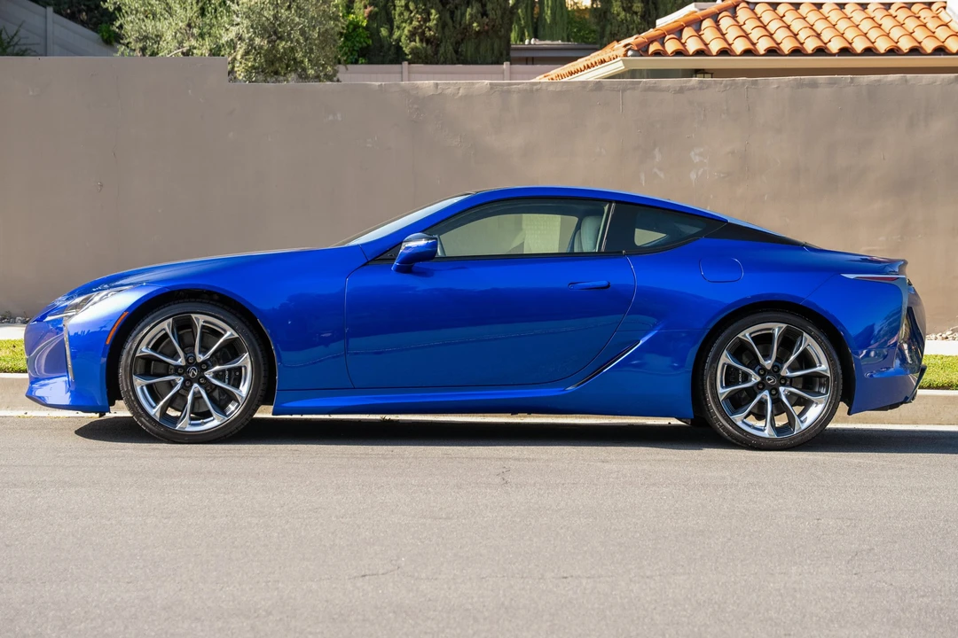 2018 Lexus LC - Image 3 of 31