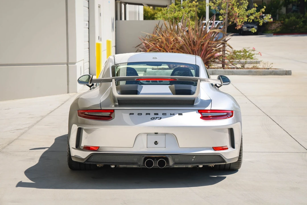 2018 Porsche 991 GT3 - Image 15 of 31