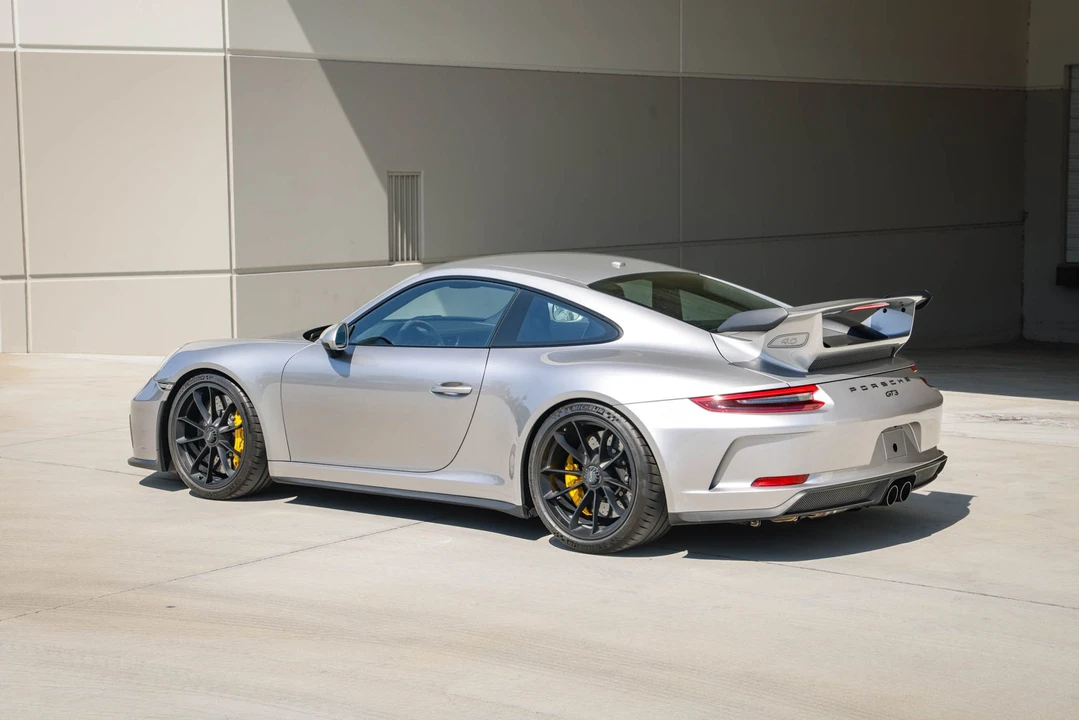 2018 Porsche 991 GT3 - Image 17 of 31