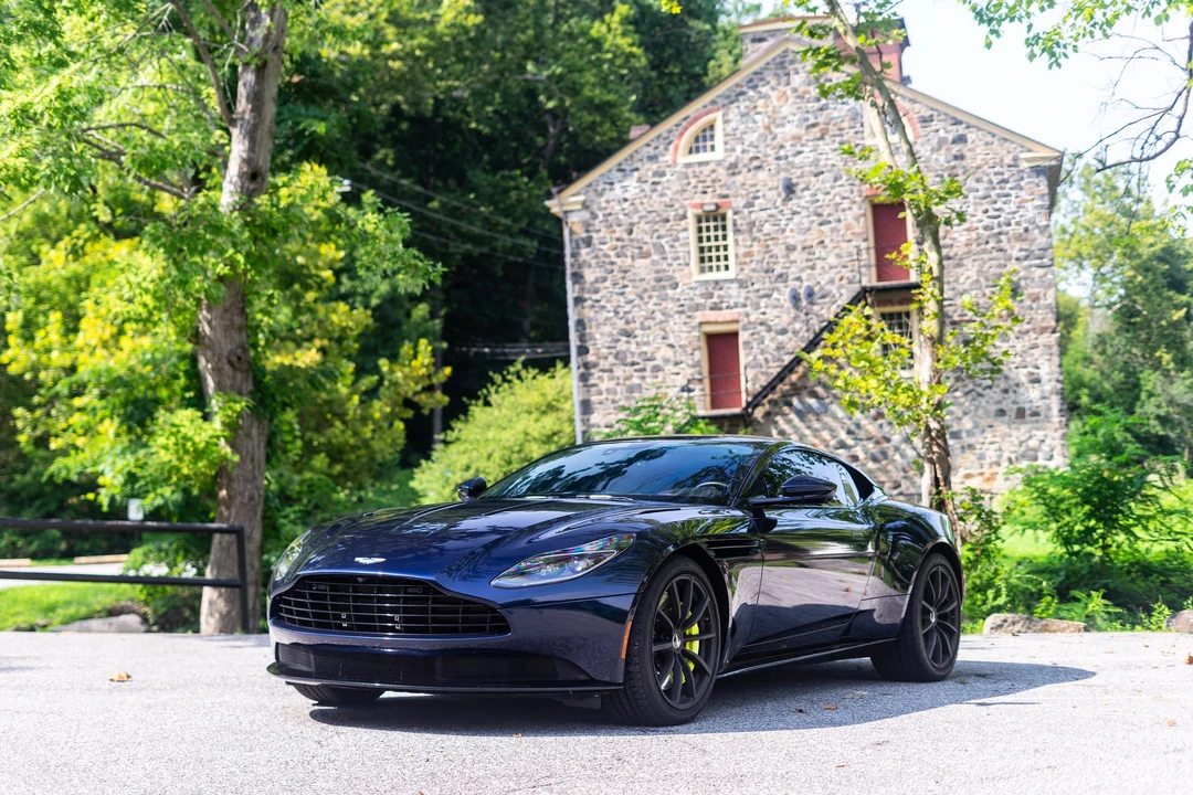 2019 Aston Martin DB11 AMR - Image 14 of 31