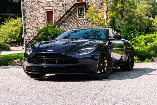 2019 Aston Martin DB11 AMR