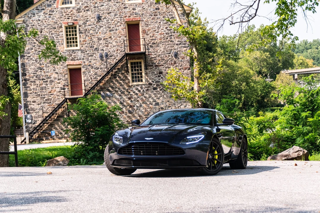 2019 Aston Martin DB11 AMR - Image 6 of 31