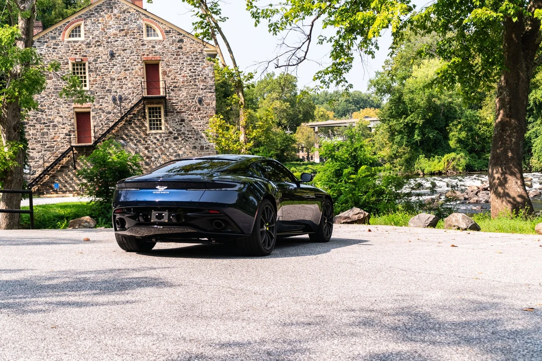2019 Aston Martin DB11 AMR - Image 29 of 31