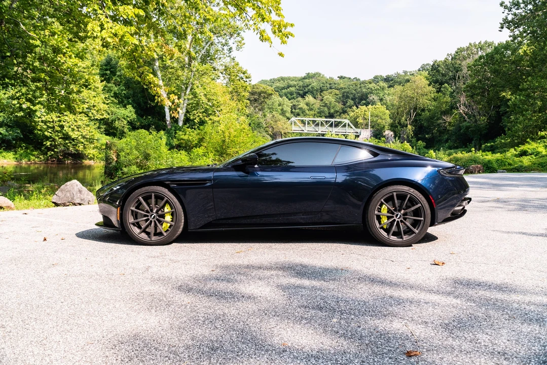 2019 Aston Martin DB11 AMR - Image 15 of 31