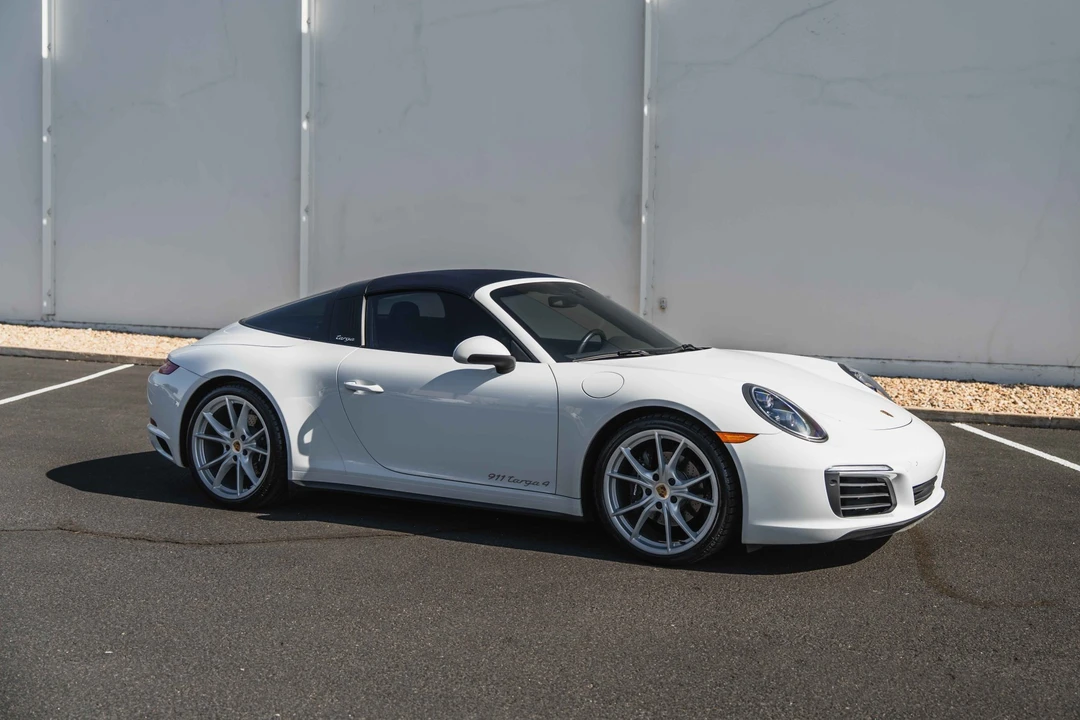 2019 Porsche 991 Targa 4 & 4S - Image 18 of 31