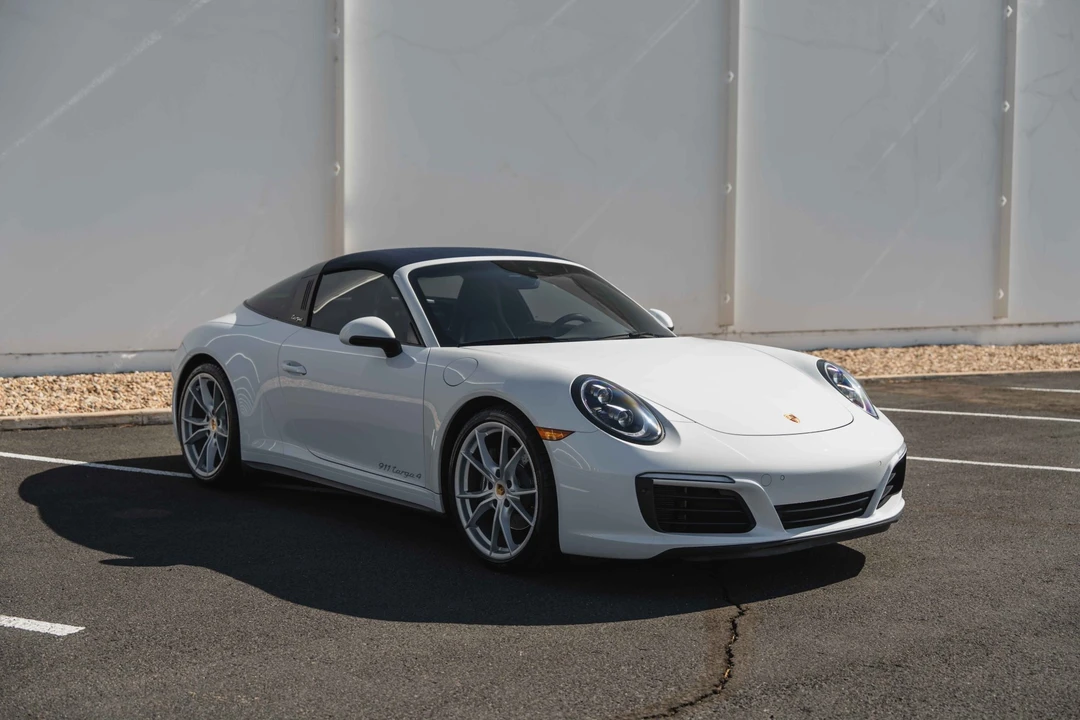 2019 Porsche 991 Targa 4 & 4S - Image 17 of 31
