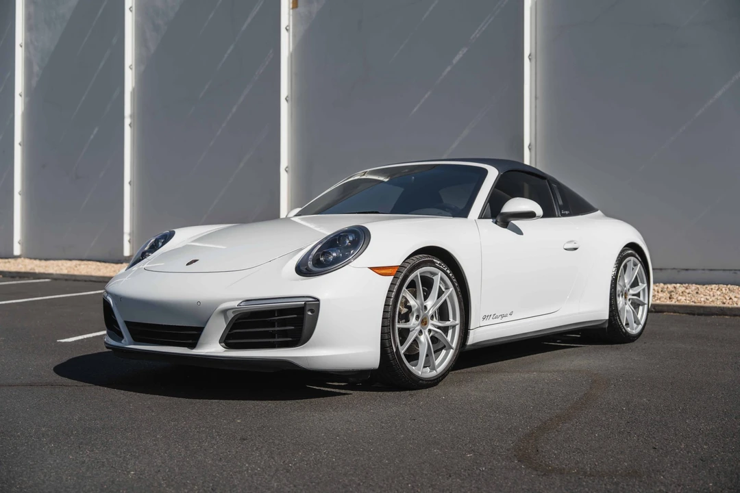 2019 Porsche 991 Targa 4 & 4S - Image 9 of 31
