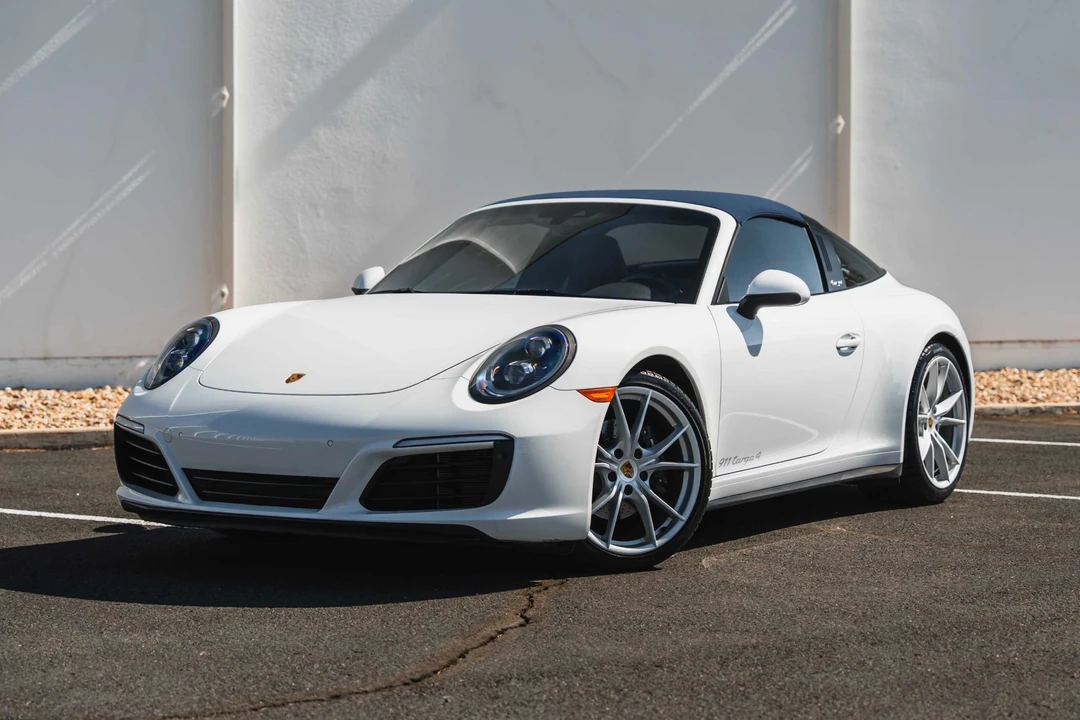 2019 Porsche 991 Targa 4 & 4S - Image 10 of 31