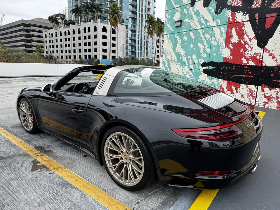 2019 Porsche 991 Targa 4 GTS - Image 27 of 31