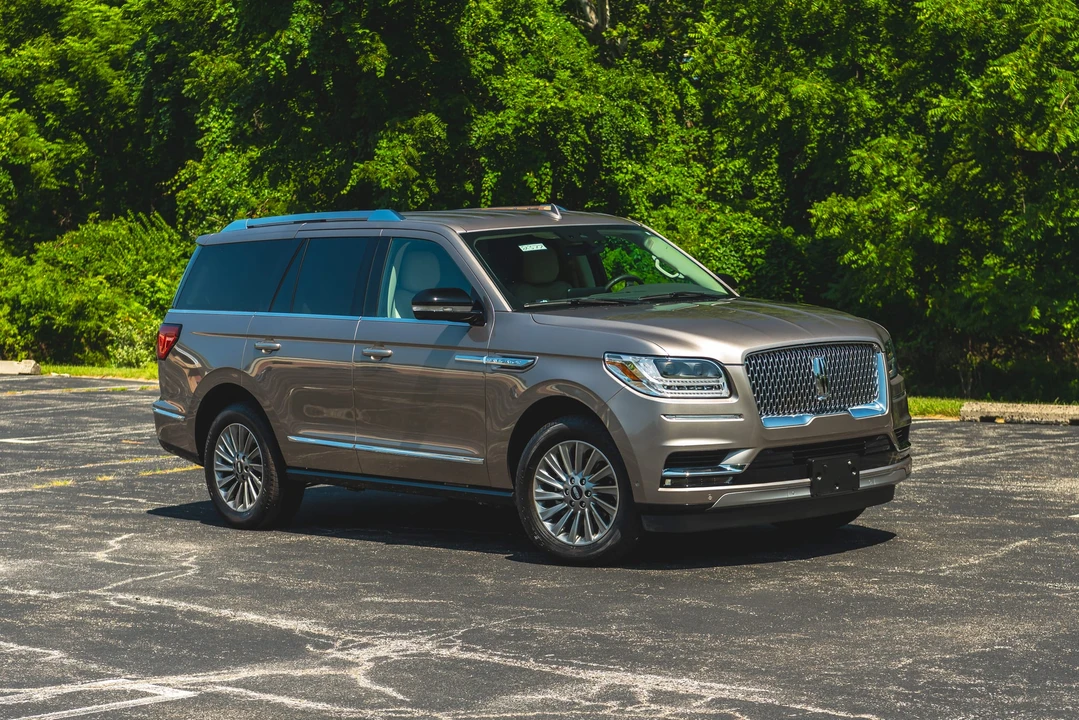 2020 Lincoln Navigator 4th Gen - Image 29 of 31