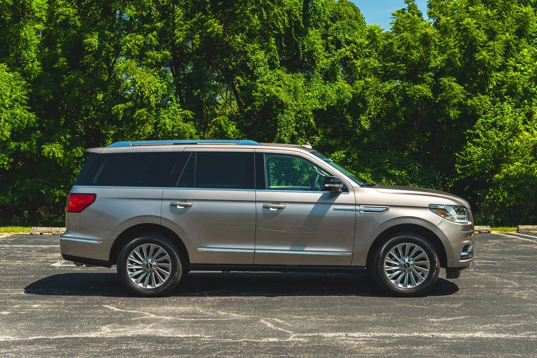 2020 Lincoln Navigator 4th Gen - Image 26 of 31