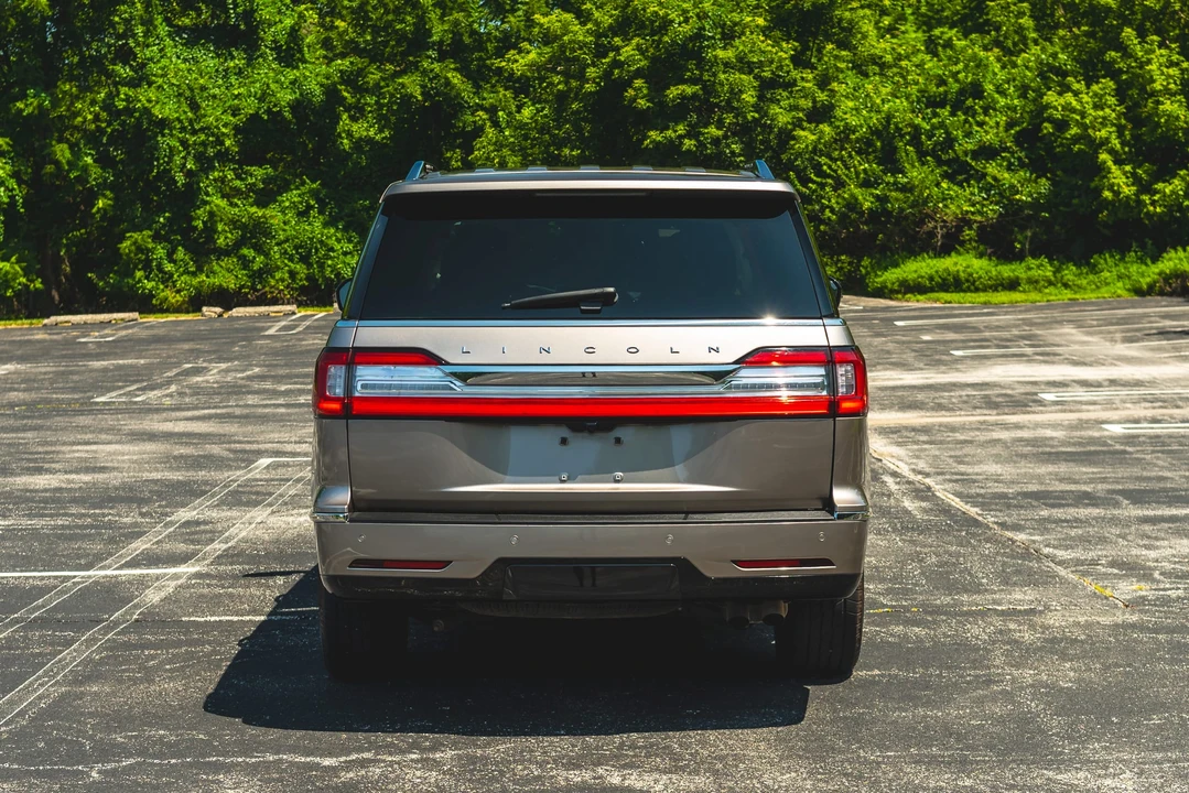 2020 Lincoln Navigator 4th Gen - Image 16 of 31