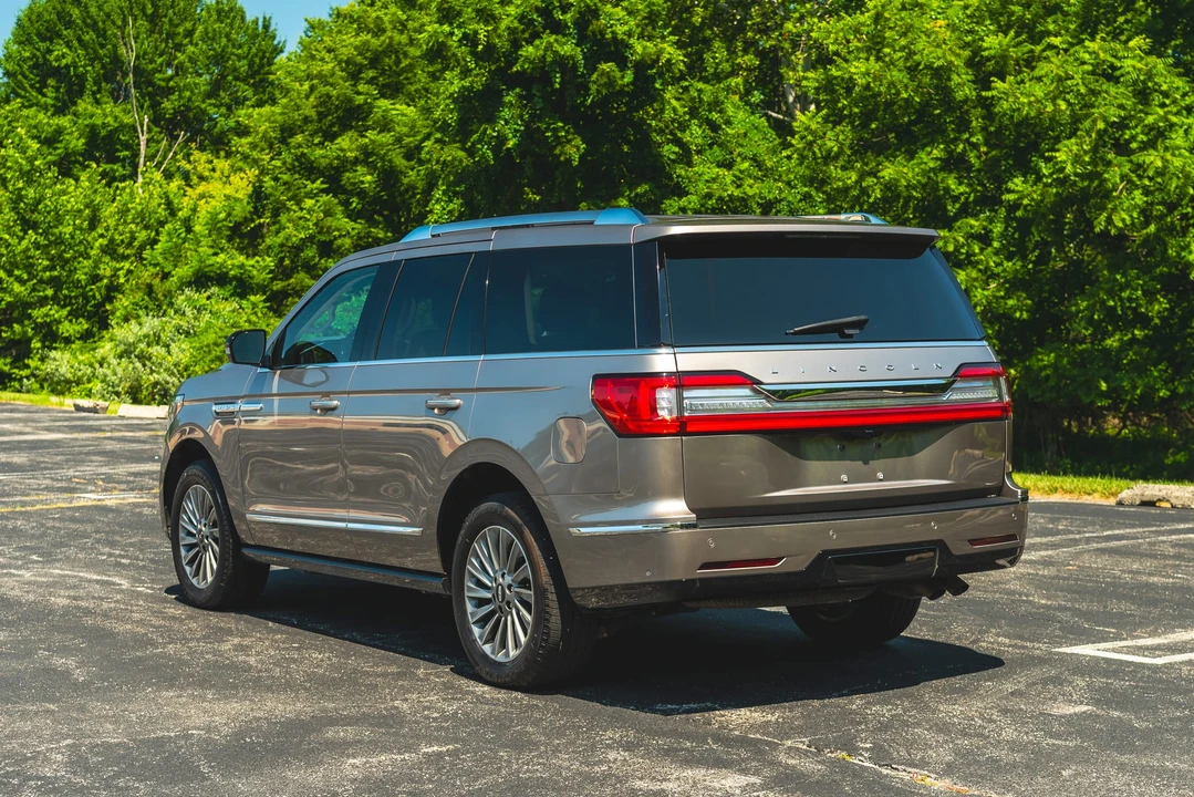 2020 Lincoln Navigator 4th Gen - Image 14 of 31