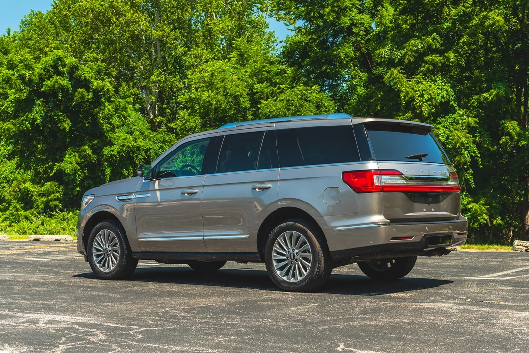 2020 Lincoln Navigator 4th Gen - Image 11 of 31