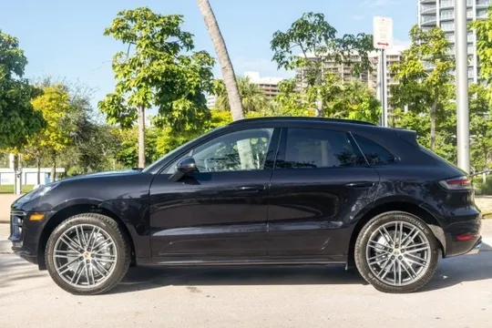 2021 Porsche Macan Turbo - Image 3 of 7