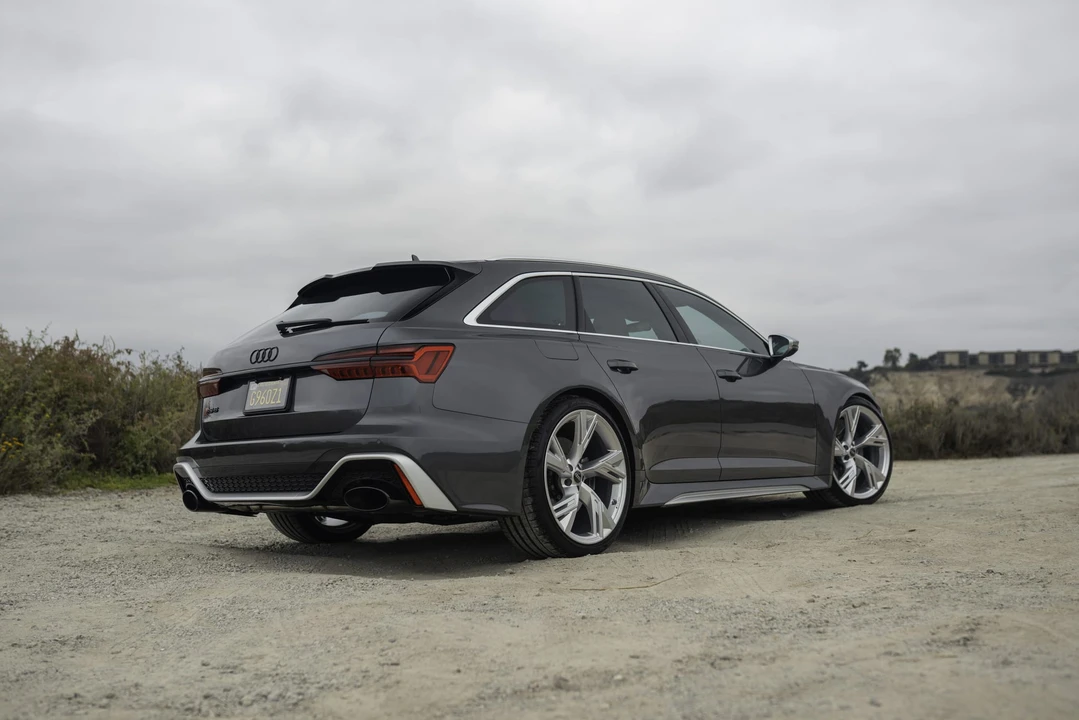 2022 Audi C8 RS6 - Image 14 of 31