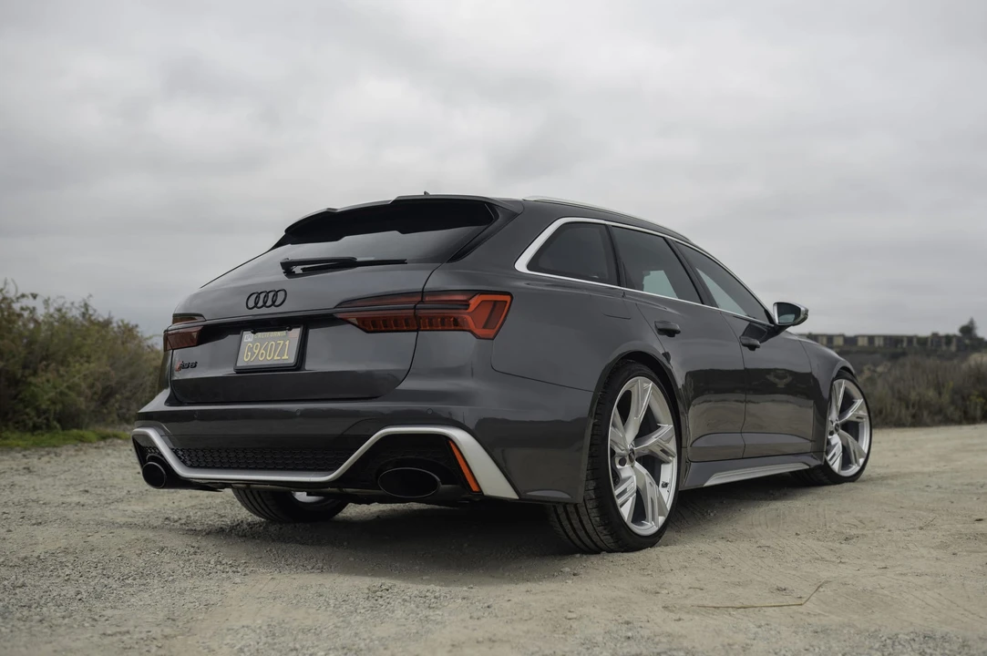 2022 Audi C8 RS6 - Image 12 of 31