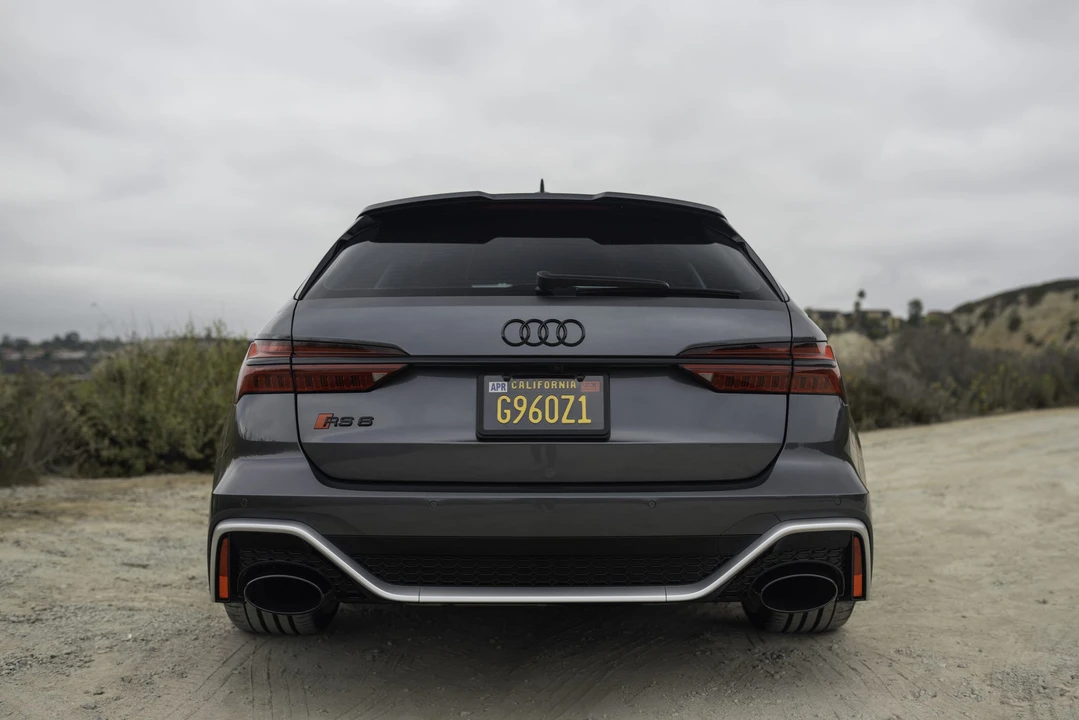 2022 Audi C8 RS6 - Image 19 of 31
