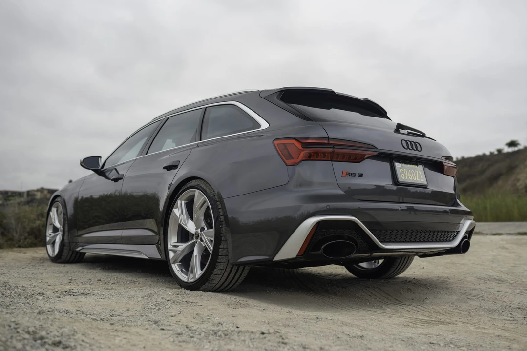 2022 Audi C8 RS6 - Image 25 of 31