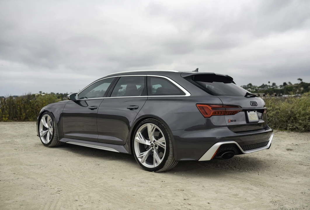 2022 Audi C8 RS6 - Image 23 of 31