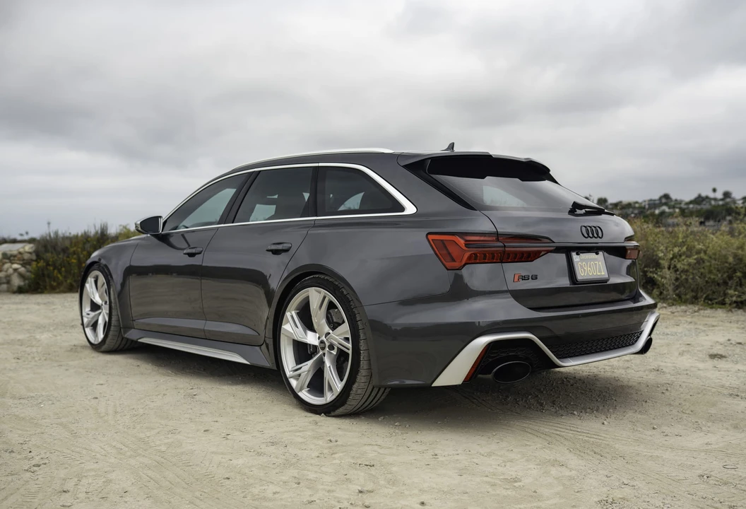 2022 Audi C8 RS6 - Image 22 of 31