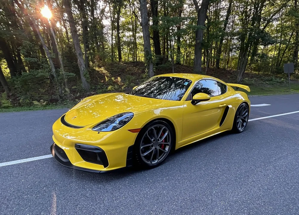 2022 Porsche 718 Cayman GT4 - Image 3 of 6