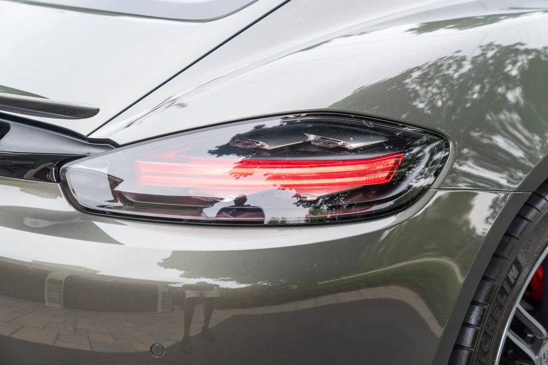 2022 Porsche 718 Cayman S - Image 18 of 31