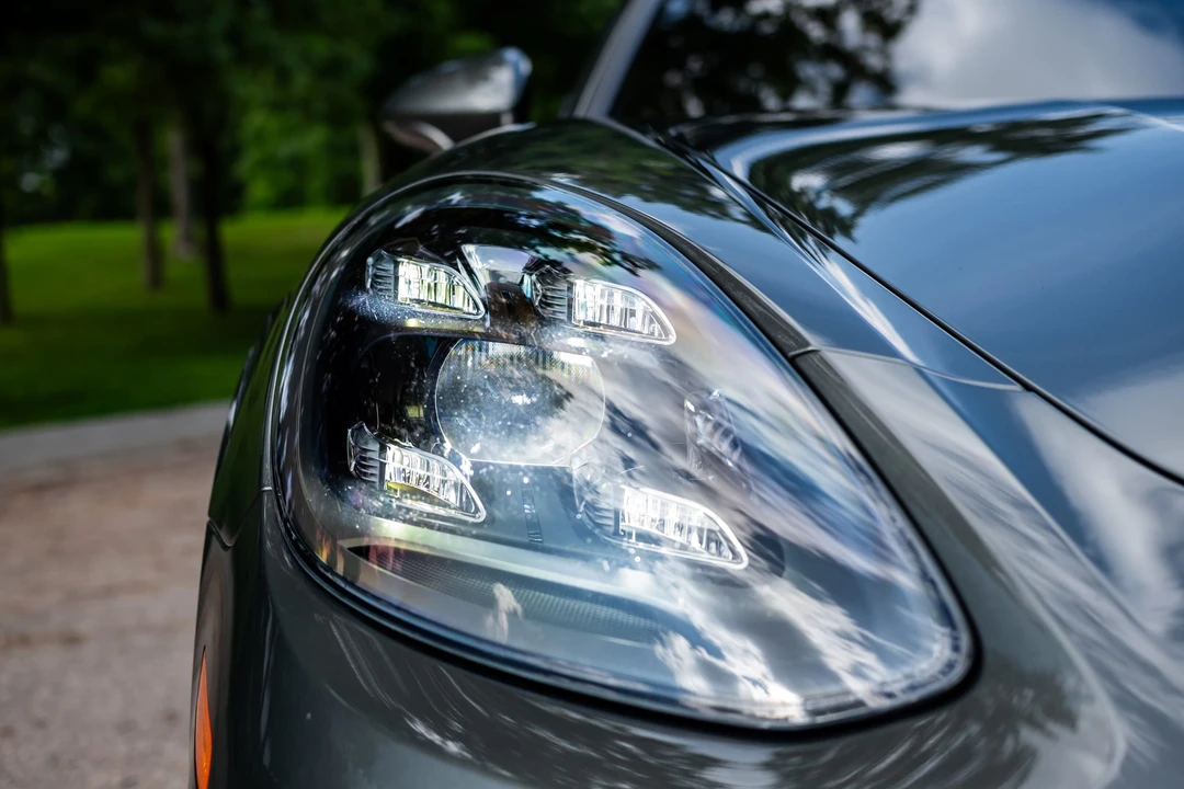 2022 Porsche 971 Panamera Turbo - Image 19 of 31