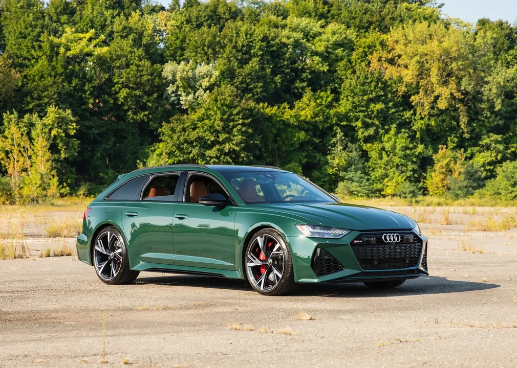 2023 Audi C8 RS6 - Image 3 of 6