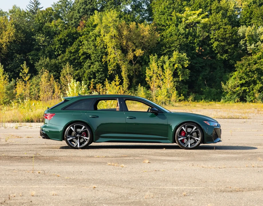 2023 Audi C8 RS6 - Image 5 of 6