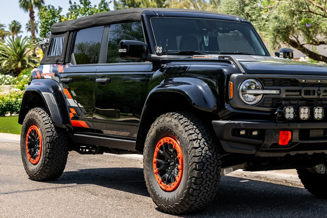 2024 Ford Bronco Raptor 6th Gen - Image 12 of 31