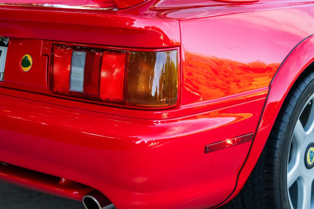 2001 Lotus Esprit V8 - Image 30 of 31