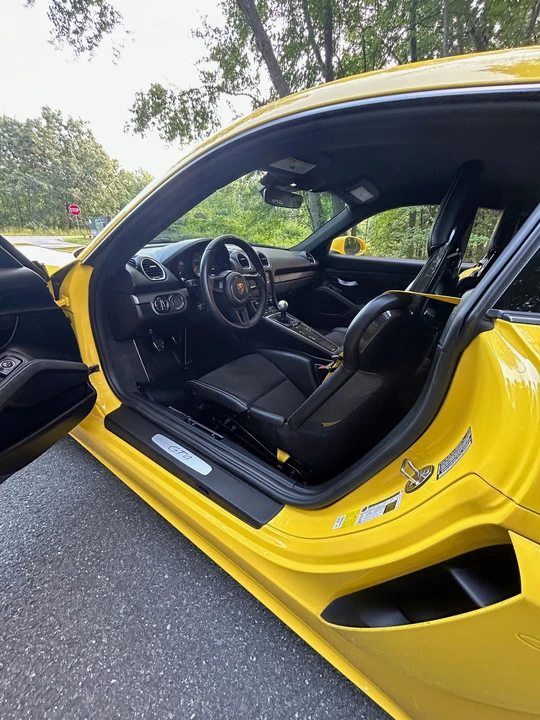 2022 Porsche 718 Cayman GT4 - Image 2 of 2