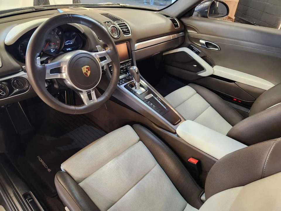 2015 Porsche 981 Cayman S - Image 6 of 8