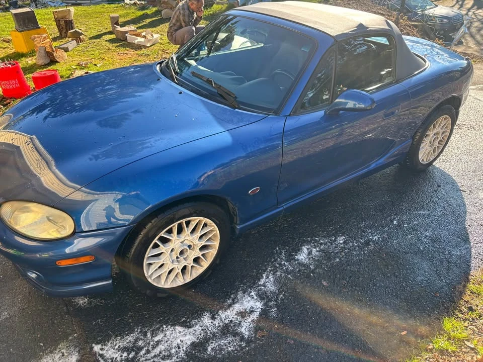 1999 Mazda NB MX-5 Miata - Image 2 of 10