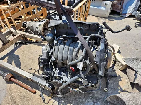 Jaguar XJL 5.0L Engine Core Complete with Good Block and Right and Left Cylinder Valve Head